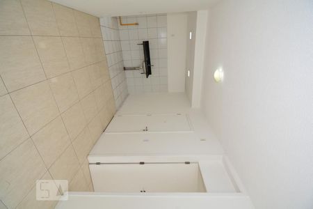 Sala de apartamento à venda com 3 quartos, 50m² em Parada de Lucas, Rio de Janeiro