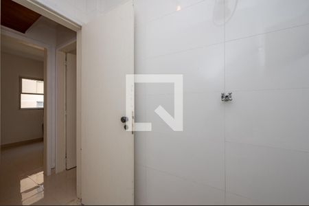 Apartamento à venda com 50m², 2 quartos e sem vaga Apartamento à venda com 50m², 2 quartos e sem vagaBanheiro