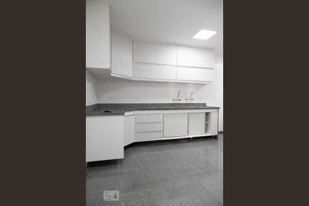 Apartamento para alugar com 120m², 3 quartos e 1 vaga Apartamento para alugar com 120m², 3 quartos e 1 vagaCozinha