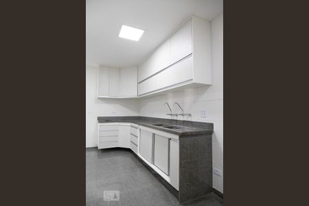 Apartamento para alugar com 120m², 3 quartos e 1 vaga Apartamento para alugar com 120m², 3 quartos e 1 vagaCozinha