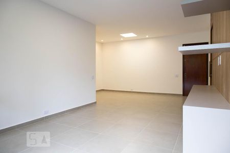 Apartamento para alugar com 120m², 3 quartos e 1 vaga Apartamento para alugar com 120m², 3 quartos e 1 vagaSala