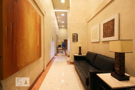 Apartamento para alugar com 47m², 1 quarto e 1 vagaHall social