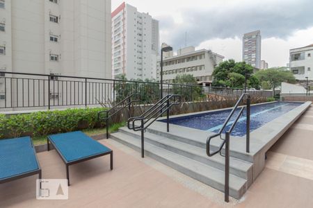 Apartamento para alugar com 33m², 1 quarto e 1 vaga Apartamento para alugar com 33m², 1 quarto e 1 vagaPiscina