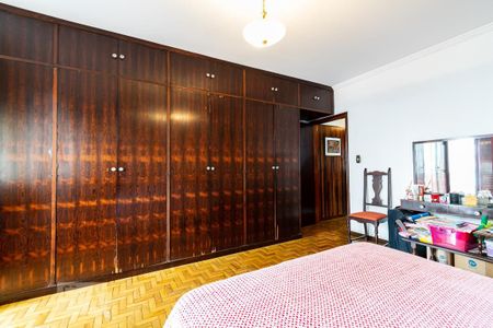 Casa à venda com 178m², 3 quartos e 3 vagasQuarto 1