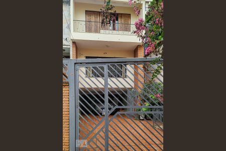 Fachada de casa à venda com 3 quartos, 178m² em Chácara Inglesa, São Paulo