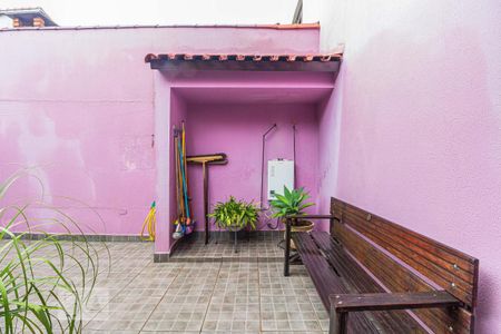 Casa à venda com 305m², 3 quartos e 5 vagas Casa à venda com 305m², 3 quartos e 5 vagasQuintal