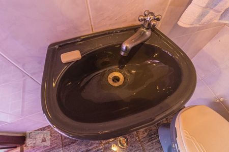 Casa à venda com 305m², 3 quartos e 5 vagas Casa à venda com 305m², 3 quartos e 5 vagasLavabo - Área Gourmet