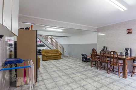 Casa à venda com 305m², 3 quartos e 5 vagas Casa à venda com 305m², 3 quartos e 5 vagasÁrea de Serviço