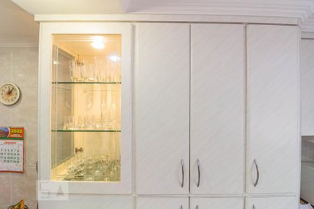 Casa à venda com 305m², 3 quartos e 5 vagas Casa à venda com 305m², 3 quartos e 5 vagasCozinha - Armários