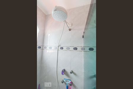 Casa à venda com 305m², 3 quartos e 5 vagas Casa à venda com 305m², 3 quartos e 5 vagasBanheiro da Suite 1 - Chuveiro