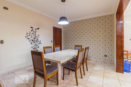 Casa à venda com 305m², 3 quartos e 5 vagas Casa à venda com 305m², 3 quartos e 5 vagasSala de Jantar