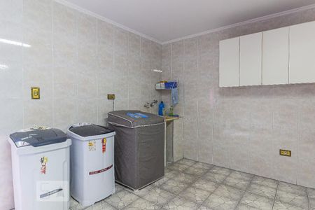 Casa à venda com 305m², 3 quartos e 5 vagas Casa à venda com 305m², 3 quartos e 5 vagasÁrea de Serviço