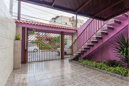 Casa à venda com 305m², 3 quartos e 5 vagas Casa à venda com 305m², 3 quartos e 5 vagasGaragem