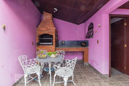 Casa à venda com 305m², 3 quartos e 5 vagas Casa à venda com 305m², 3 quartos e 5 vagasQuintal - Área Gourmet