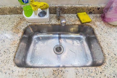 Casa à venda com 305m², 3 quartos e 5 vagas Casa à venda com 305m², 3 quartos e 5 vagasCozinha - Torneira