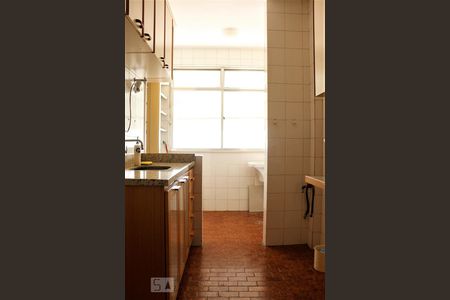 Apartamento à venda com 58m², 2 quartos e 1 vagaCozinha e Área de Serviço