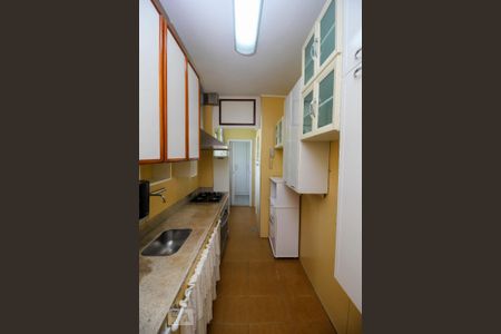 Apartamento para alugar com 65m², 1 quarto e 1 vaga Apartamento para alugar com 65m², 1 quarto e 1 vagaCozinha - Armários