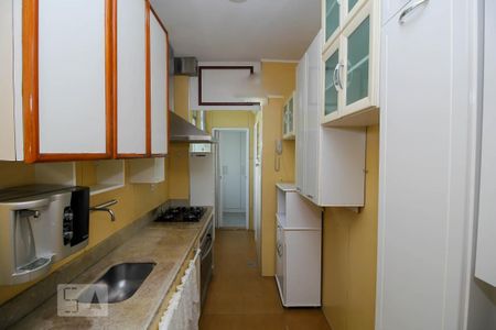 Apartamento para alugar com 65m², 1 quarto e 1 vaga Apartamento para alugar com 65m², 1 quarto e 1 vagaCozinha - Armários