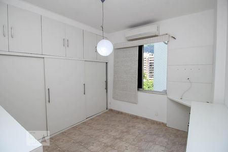 Quarto 1 de apartamento para alugar com 1 quarto, 65m² em Botafogo, Rio de Janeiro