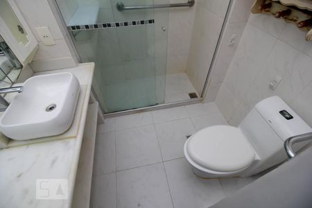 Apartamento para alugar com 65m², 1 quarto e 1 vaga Apartamento para alugar com 65m², 1 quarto e 1 vagaBanheiro Social