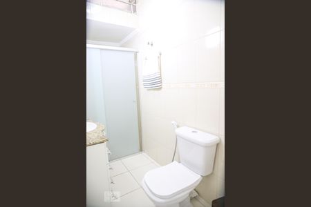 Casa à venda com 127m², 2 quartos e 1 vagaBanheiro 1