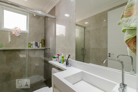 Apartamento à venda com 74m², 3 quartos e 2 vagas Apartamento à venda com 74m², 3 quartos e 2 vagasBanheiro da Suíte
