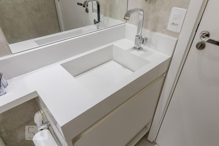 Apartamento à venda com 74m², 3 quartos e 2 vagas Apartamento à venda com 74m², 3 quartos e 2 vagasBanheiro da Suíte