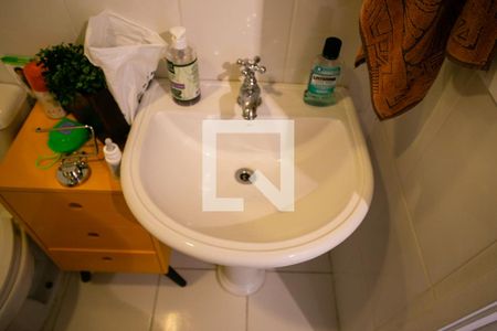 Apartamento à venda com 73m², 2 quartos e 2 vagasBanheiro Social