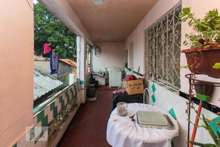 Casa para alugar com 338m², 5 quartos e 6 vagas Casa para alugar com 338m², 5 quartos e 6 vagasÁrea de Serviço 02