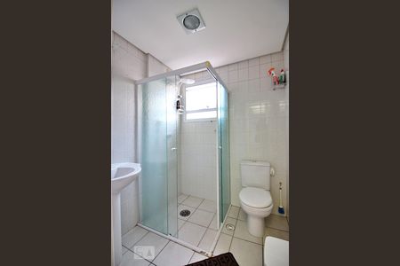 Apartamento à venda com 69m², 2 quartos e 1 vagaBanheiro Social