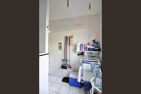 Apartamento à venda com 69m², 2 quartos e 1 vagaÁrea de Serviço