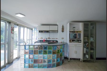 Casa à venda com 600m², 8 quartos e 4 vagasGaragem