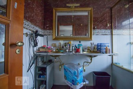 Casa à venda com 600m², 8 quartos e 4 vagasBanheiro da Suíte 3