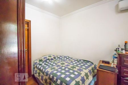 Casa à venda com 600m², 8 quartos e 4 vagasQuarto Suíte 1