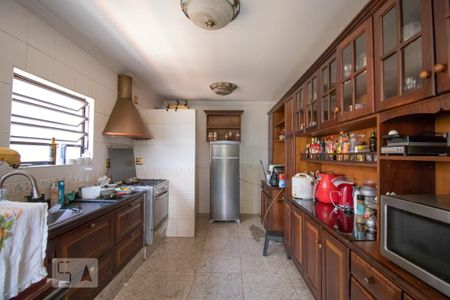 Casa à venda com 600m², 8 quartos e 4 vagasCozinha