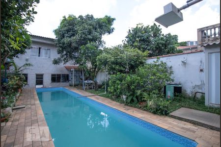 Casa à venda com 600m², 8 quartos e 4 vagasÁrea Externa - Piscina