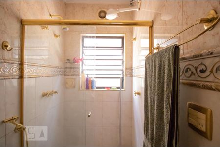 Casa à venda com 600m², 8 quartos e 4 vagasBanheiro da Suíte 1