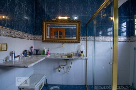 Casa à venda com 600m², 8 quartos e 4 vagasBanheiro da Suíte 2