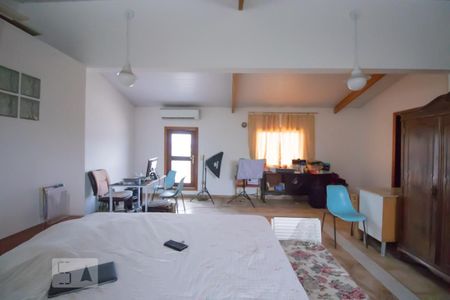 Casa à venda com 600m², 8 quartos e 4 vagasQuarto Suíte 4