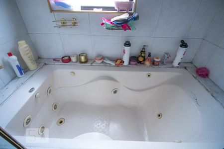 Casa à venda com 600m², 8 quartos e 4 vagasBanheiro da Suíte 3