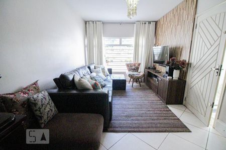 Sala de casa para alugar com 3 quartos, 140m² em Jardim Felicidade (zona Oeste), São Paulo
