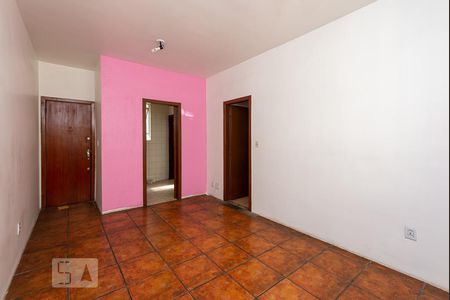 Sala de Apartamento com 3 quartos, 75m² Santa Mônica