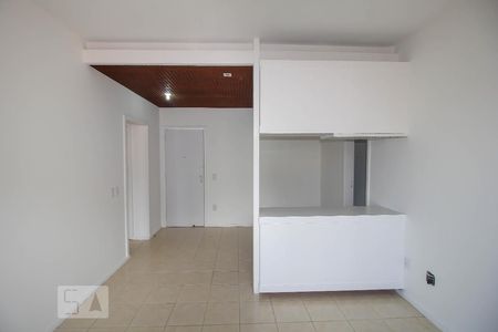 Sala de Estar de apartamento à venda com 1 quarto, 70m² em Cosme Velho, Rio de Janeiro