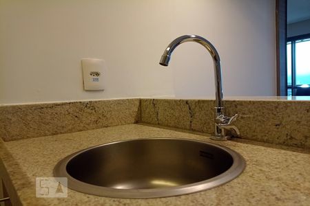 Apartamento à venda com 46m², 1 quarto e 1 vagaCozinha - Torneira