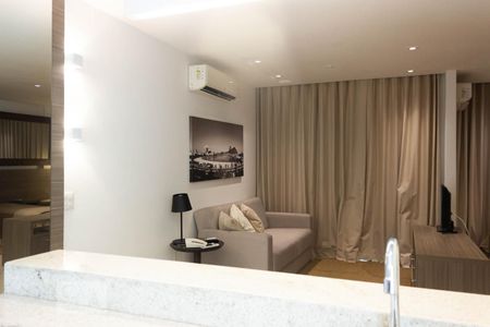 Sala/Quarto de apartamento à venda com 1 quarto, 46m² em Jacarepaguá, Rio de Janeiro