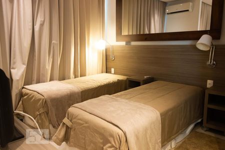 Sala/Quarto de apartamento à venda com 1 quarto, 46m² em Jacarepaguá, Rio de Janeiro