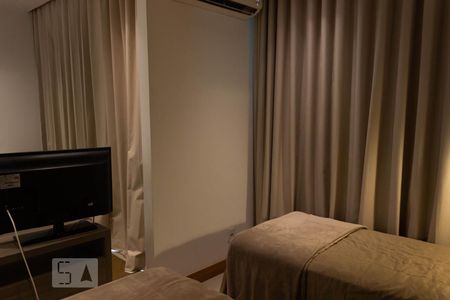 Sala/Quarto de apartamento à venda com 1 quarto, 46m² em Jacarepaguá, Rio de Janeiro