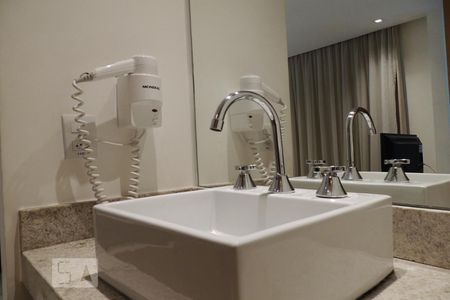 Apartamento à venda com 46m², 1 quarto e 1 vagaBanheiro 