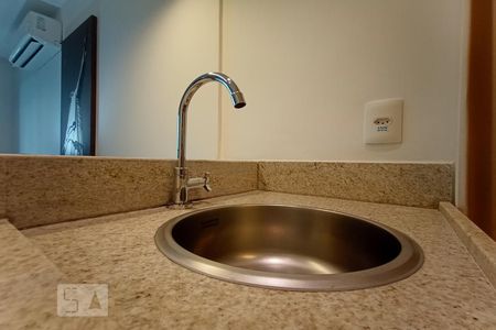 Apartamento à venda com 46m², 1 quarto e 1 vagaCozinha - Torneira