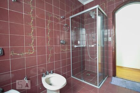 Casa à venda com 325m², 3 quartos e 2 vagas Casa à venda com 325m², 3 quartos e 2 vagasBanheiro